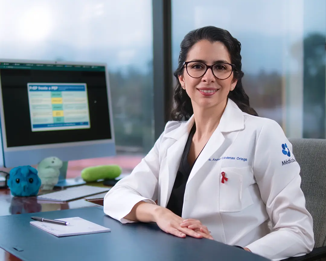 Dra. Andrea Cárdenas Ortega - Especialista en infecciones
